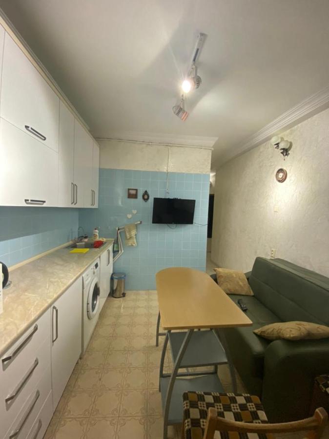 Apartment Ge Zvezda Batumi Esterno foto